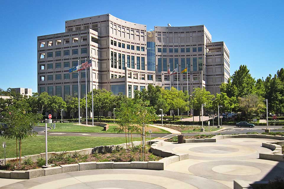 extérieur du bâtiment de l’hôpital de Sacramento