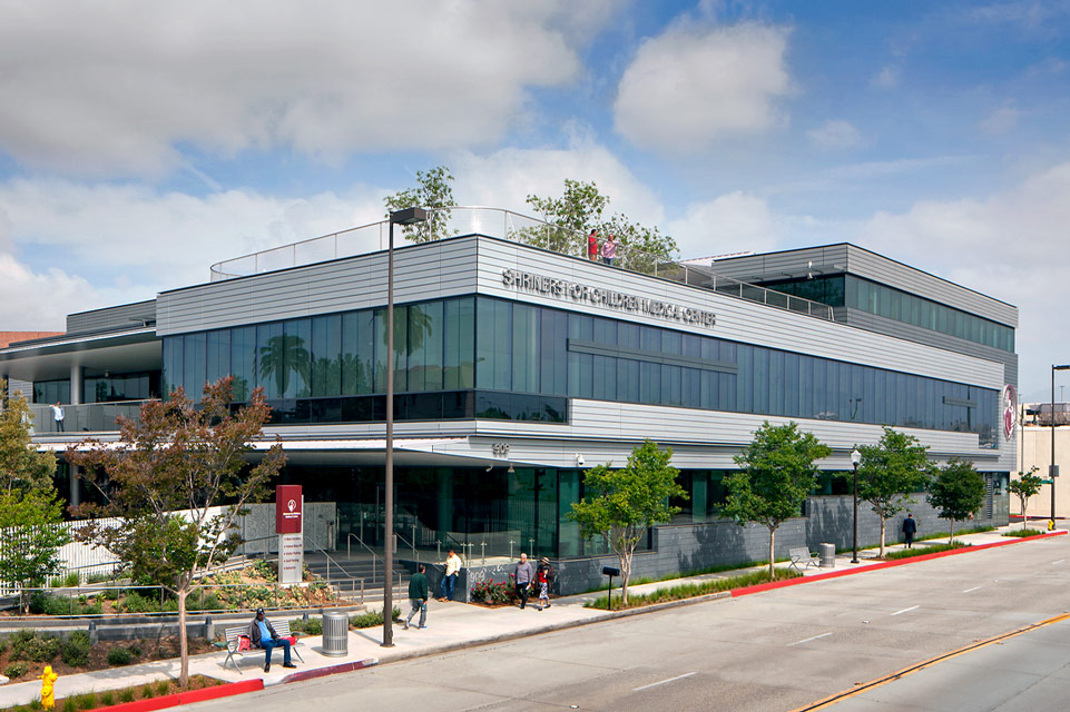 exterior del centro médico de Pasadena