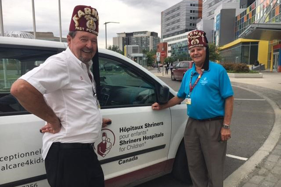 deux chauffeurs Shriner