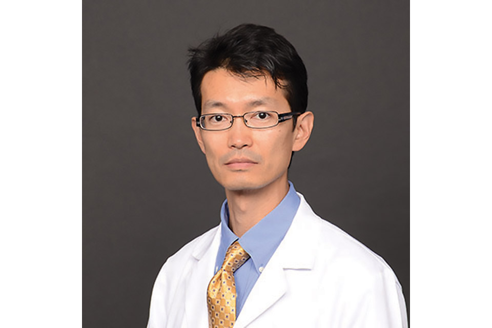 Dr Jong Lee