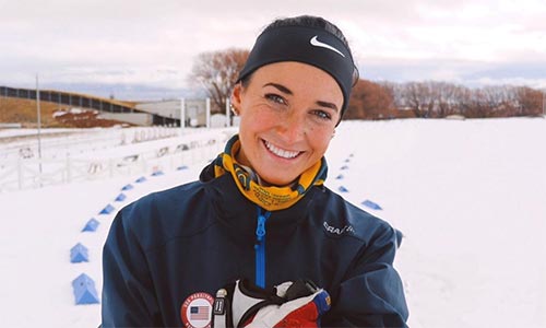 Dani dehors dans la neige