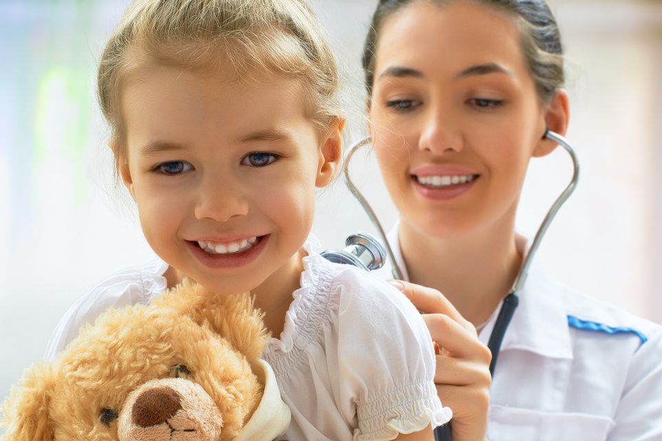 physician examines patient