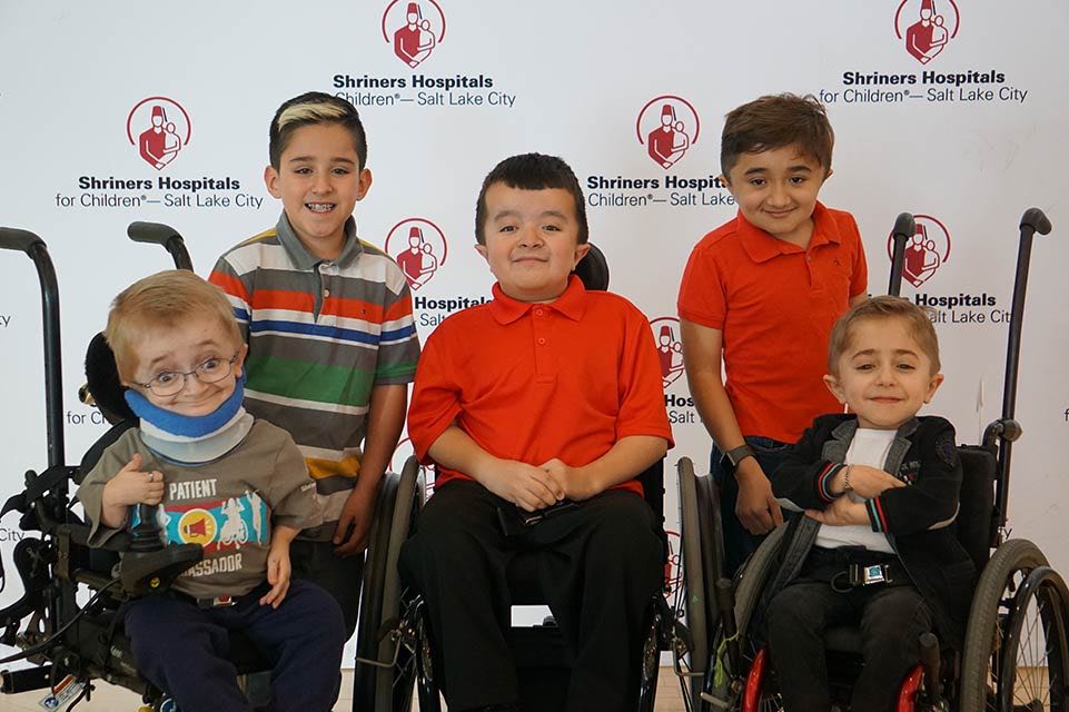 Cinco embajadores para pacientes de Shriners Children's